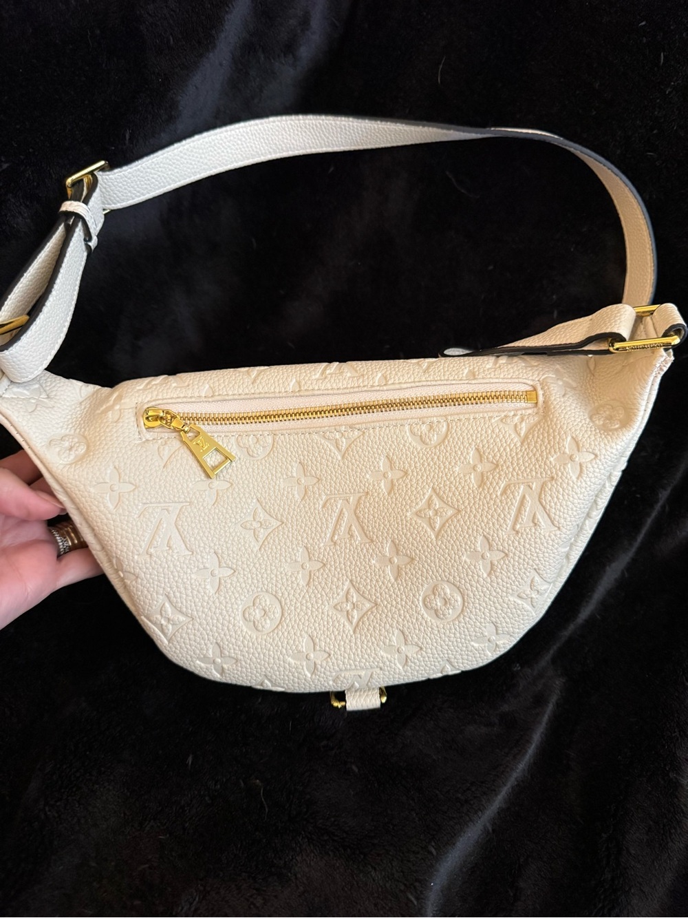 Louis Vuitton Style Cream Embossed Monogram Belt Bag Bum Bag VGUC - Picture 7 of 11